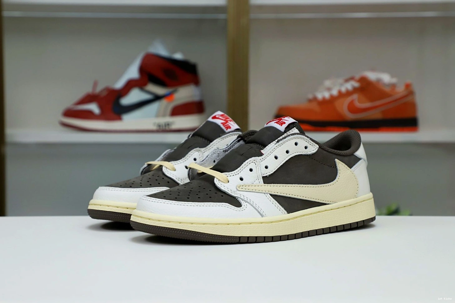 1 JORDAN OG Comfortable LOW REVERSE MOCHA TRAVIS X AIR SCOTT Kimikick 1933 1217